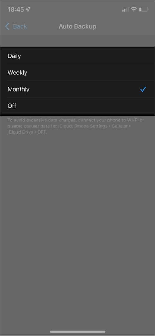 Auto Back up options in Whatsapp on iPhone