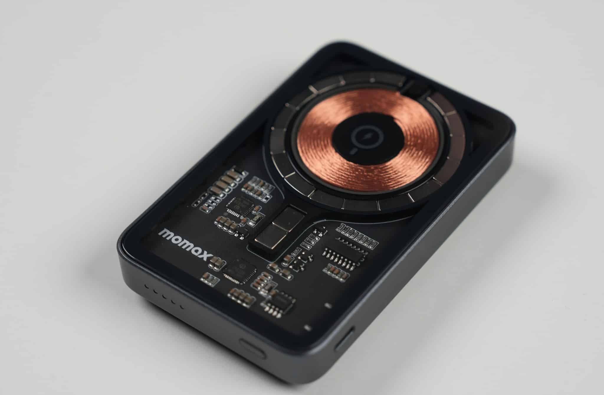 Design of QMag Power 8 wireless power bank by Momax